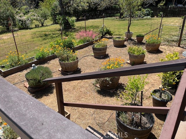 1901 Riggs Road, Lakeport CA: https://media.crmls.org/medias/b0ea8c9d-ed94-4e06-8b00-79b2894011df.jpg