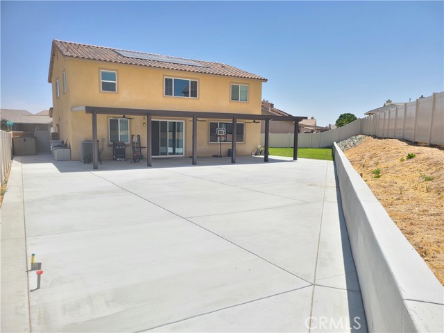 12913 Tehachapi Street, Hesperia CA: https://media.crmls.org/medias/b0ecdcc5-4f12-43fe-af14-f8947a6ff720.jpg