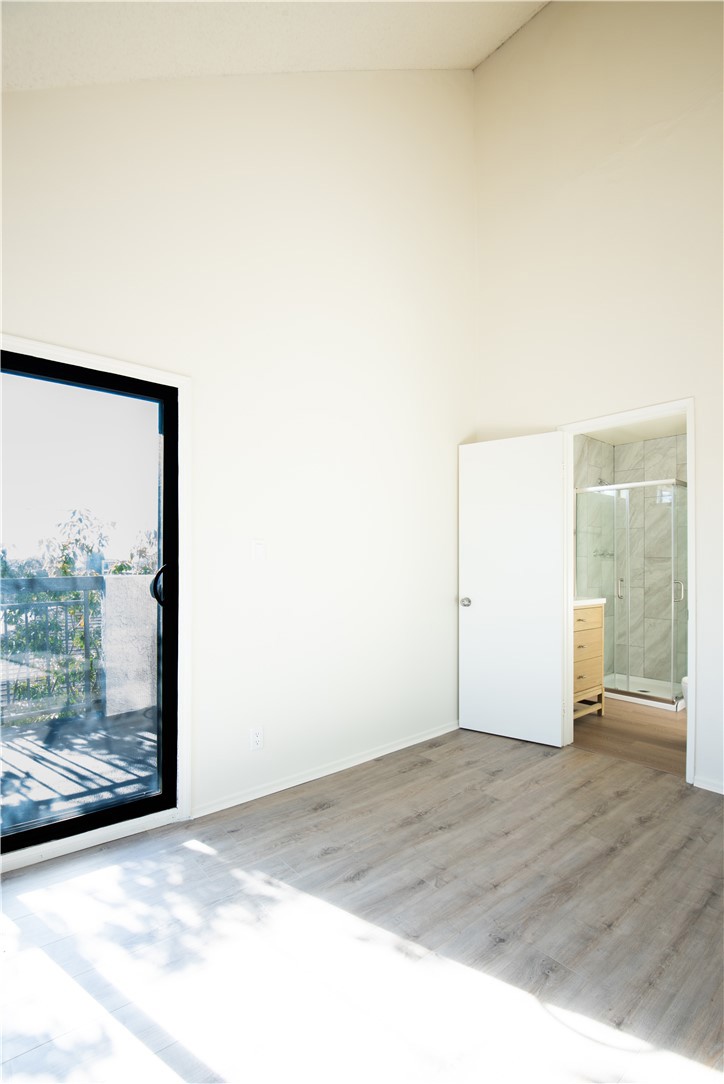 MLS #WS25278305 image #12