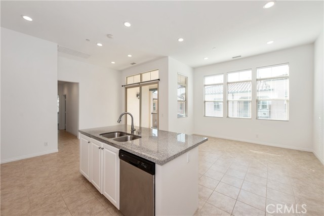 Detail Gallery Image 3 of 15 For 61 Quill, Irvine,  CA 92620 - 3 Beds | 2 Baths