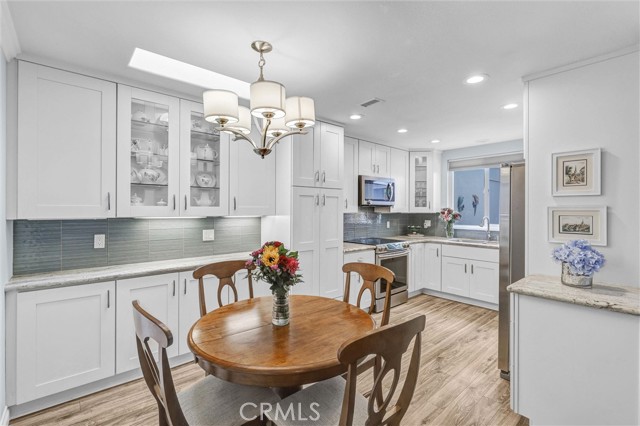 Detail Gallery Image 8 of 33 For 497 Avenida Sevilla #C,  Laguna Woods,  CA 92637 - 2 Beds | 2 Baths