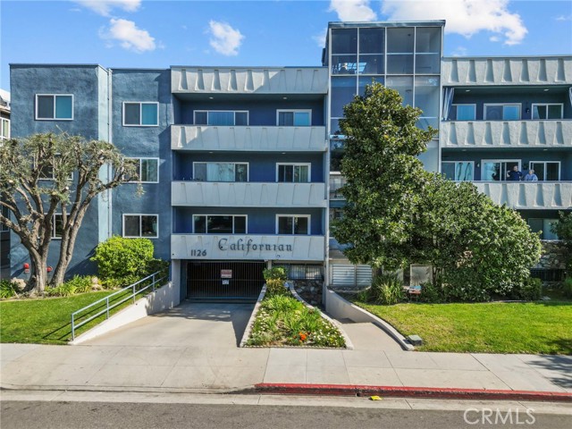 1126 N Central Unit: 101