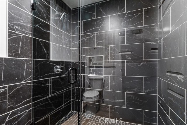 Detail Gallery Image 8 of 47 For 17361 Parthenia, –,  CA 91325 - 5 Beds | 4 Baths