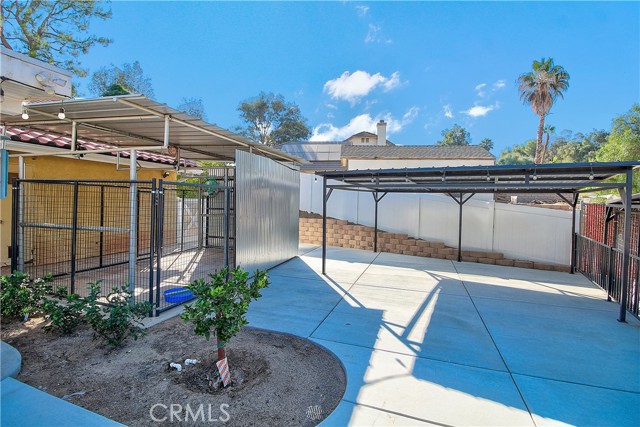 18687 Chickory Drive, Riverside CA: https://media.crmls.org/medias/b0f11a19-f790-4f04-a745-f5928c2647db.jpg