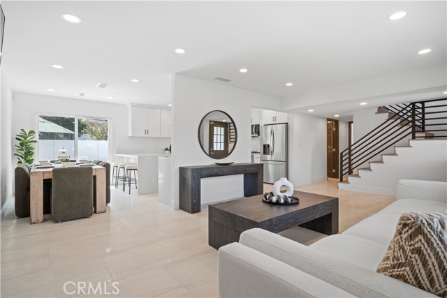 Detail Gallery Image 8 of 65 For 16265 Pine Ave, Fontana,  CA 92335 - 4 Beds | 3 Baths
