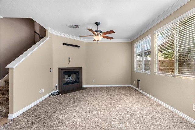 19539 Laroda, Saugus CA: https://media.crmls.org/medias/b0f3bcd8-6044-429f-afa1-1606b395379f.jpg