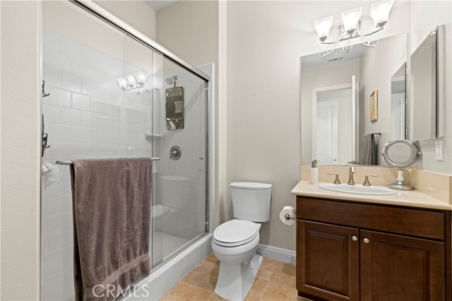 Detail Gallery Image 35 of 68 For 15905 Mandalay Rd, Canyon Country,  CA 91387 - 4 Beds | 3/1 Baths