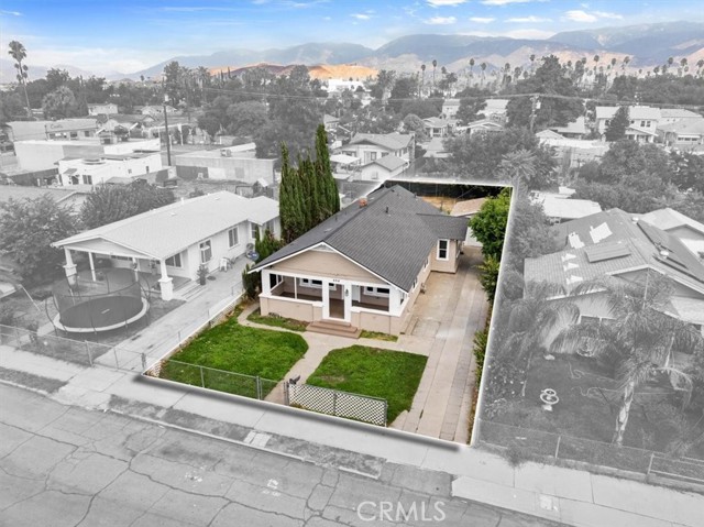 464 W 14th Street, San Bernardino CA: https://media.crmls.org/medias/b0f53a6d-4f2b-4da6-8764-f08afb0993fa.jpg