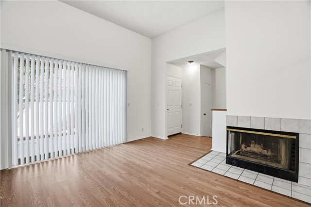 Detail Gallery Image 17 of 21 For 27657 Ironstone Dr #1,  Canyon Country,  CA 91387 - 3 Beds | 3 Baths