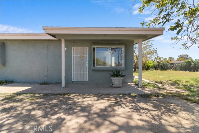 Detail Gallery Image 3 of 21 For 10943 Balsam Ave, Hesperia,  CA 92345 - 2 Beds | 1 Baths