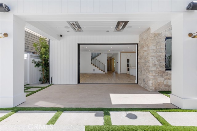 577 36th Street, Manhattan Beach, California 90266, 5 Bedrooms Bedrooms, ,5 BathroomsBathrooms,Residential,Sold,36th,SB21113889