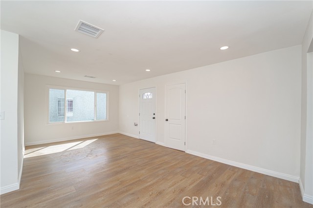 Detail Gallery Image 13 of 22 For 1101 E 115th, Los Angeles,  CA 90059 - 3 Beds | 1 Baths