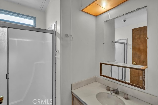 Detail Gallery Image 11 of 20 For 15993 27th Ave, Clearlake,  CA 95422 - 2 Beds | 1 Baths