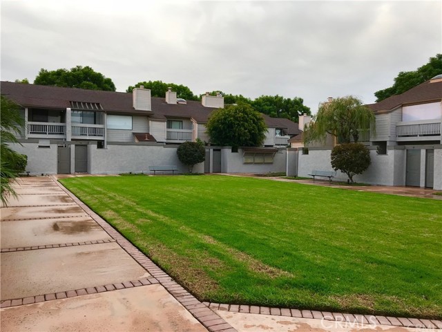 Detail Gallery Image 27 of 39 For 2220 E Chapman Ave #34,  Fullerton,  CA 92831 - 2 Beds | 1/1 Baths