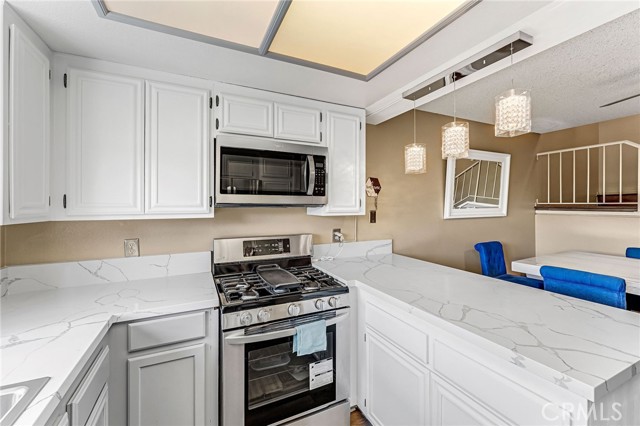 Detail Gallery Image 29 of 42 For 1771 Dumitru Way #C,  Corona,  CA 92881 - 2 Beds | 2/1 Baths