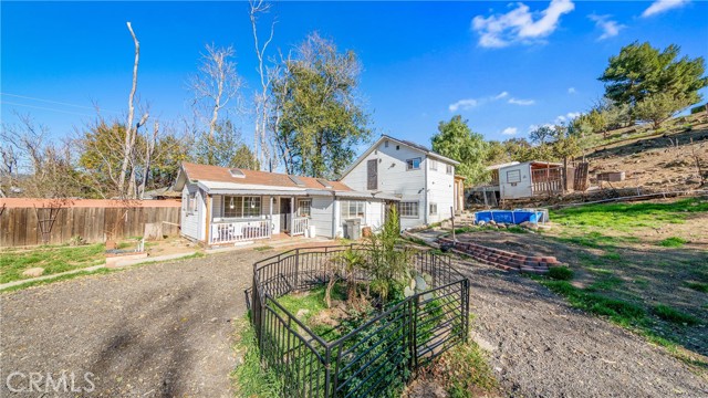 Detail Gallery Image 4 of 30 For 33134 Agua Dulce Canyon, Agua Dulce,  CA 91390 - 1 Beds | 1 Baths