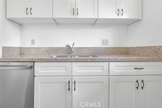 Detail Gallery Image 23 of 41 For 1104 S Mantle Ln 28d,  Santa Ana,  CA 92705 - 2 Beds | 1 Baths