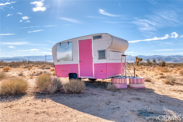 Detail Gallery Image 63 of 74 For 2953 Border Ave, Joshua Tree,  CA 92252 - 3 Beds | 2 Baths