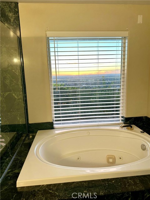 Detail Gallery Image 9 of 18 For 11832 S Circle, Whittier,  CA 90601 - 1 Beds | 1 Baths