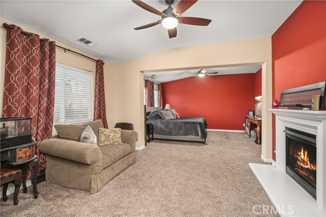 7116 W Avenue L4, Lancaster CA: https://media.crmls.org/medias/b0fb1433-487f-4e3e-bd05-29280d55ec10.jpg