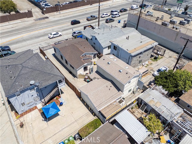 1142 E Century Boulevard, Los Angeles CA: https://media.crmls.org/medias/b0fb2286-447d-4209-9adc-5af18f4cf1c4.jpg