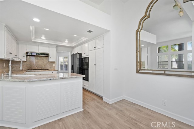 3 Toscany, Irvine CA: https://media.crmls.org/medias/b0fc32ca-acfd-46c8-8a6a-3a4e192a2f52.jpg