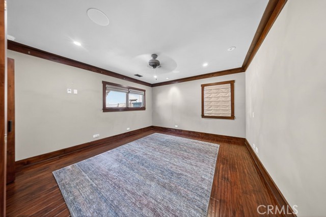 Detail Gallery Image 43 of 64 For 11159 Mcvine, Sunland,  CA 91040 - 4 Beds | 4 Baths