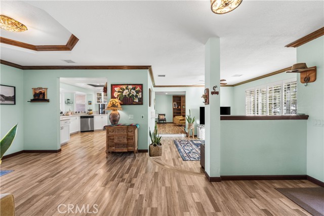 Detail Gallery Image 8 of 75 For 2651 W Avenue N12, Palmdale,  CA 93551 - 5 Beds | 4 Baths