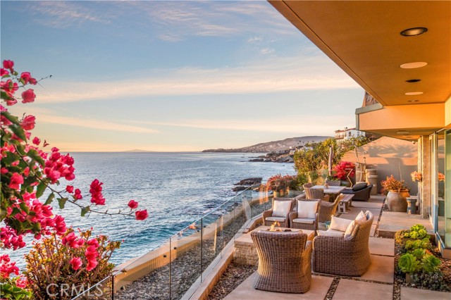 Detail Gallery Image 1 of 32 For 2665 Victoria Dr, Laguna Beach,  CA 92651 - 5 Beds | 4/2 Baths