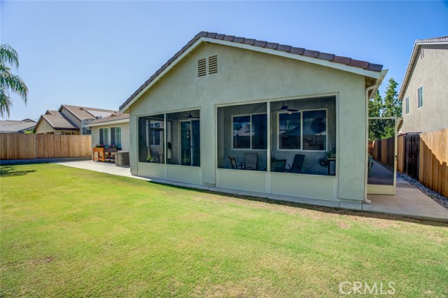 12206 Sundance Canyon Drive, Bakersfield CA: https://media.crmls.org/medias/b0fcd334-e8e1-41b6-b41e-47c649d6ebc0.jpg