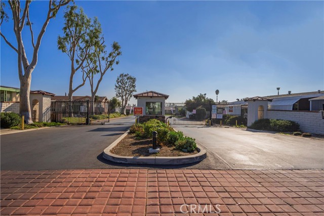 1456 E Philidelphia Street, Ontario CA: https://media.crmls.org/medias/b0fdded9-b80b-4c55-bb78-d596658b336e.jpg