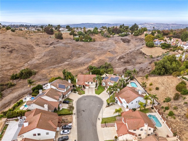 Detail Gallery Image 13 of 18 For 24300 Rimford Pl, Diamond Bar,  CA 91765 - 4 Beds | 3 Baths