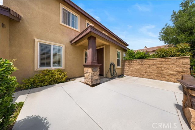 Detail Gallery Image 3 of 29 For 12430 Breeze Ln, Corona,  CA 91752 - 4 Beds | 3 Baths