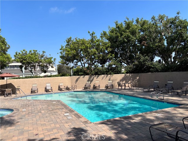 905 Powell Court, Costa Mesa CA: https://media.crmls.org/medias/b0fe9c8b-4991-4fde-8451-138300e5b551.jpg