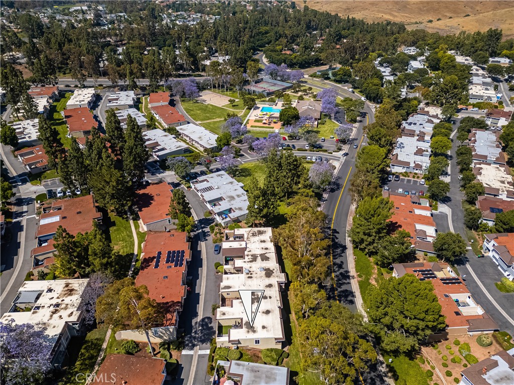 https://media.crmls.org/medias/b0ff3ed5-cbdc-4de7-86a4-bbf67379b2a4.jpg?preset=X-Large