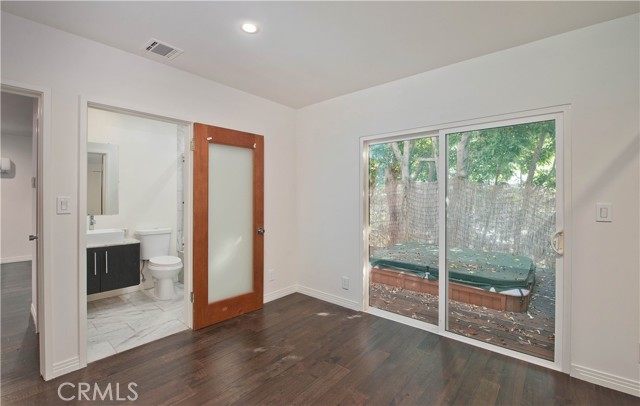 Detail Gallery Image 18 of 37 For 12413 Westminster Ave, Los Angeles,  CA 90066 - 6 Beds | 5 Baths
