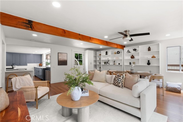 Detail Gallery Image 4 of 34 For 645 Griffith Way, Laguna Beach,  CA 92651 - 3 Beds | 3 Baths