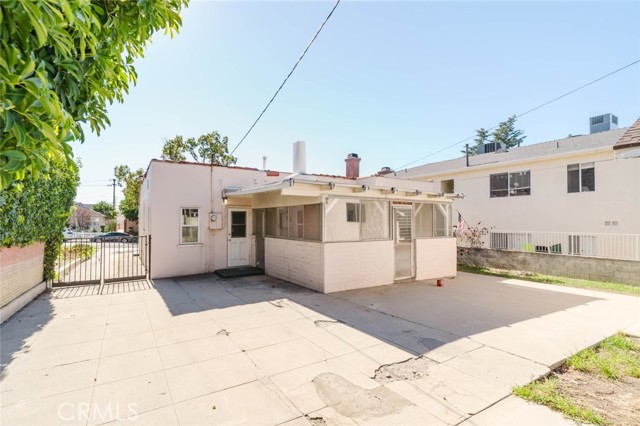 735 East Verdugo Avenue photo 32