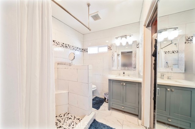 6246 Knox Avenue, Fontana CA: https://media.crmls.org/medias/b10135ec-6358-4d04-9e9e-bebd4da28726.jpg