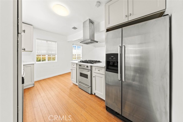 Detail Gallery Image 33 of 52 For 19148 Saticoy St, Reseda,  CA 91335 - 3 Beds | 2 Baths