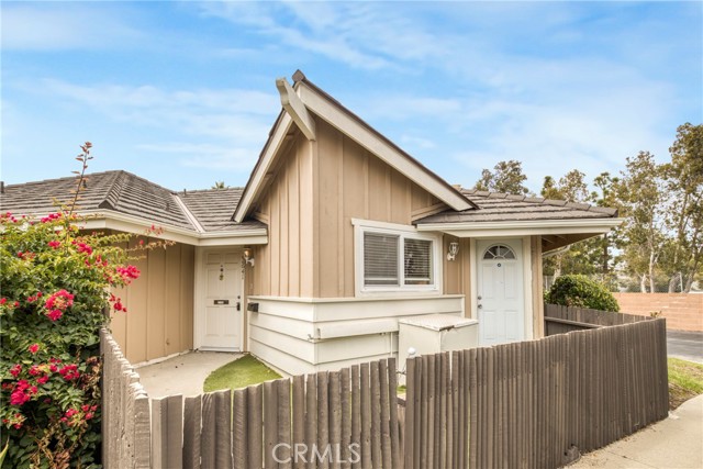 Detail Gallery Image 1 of 30 For 22641 Nadine Cir #206,  Torrance,  CA 90505 - 2 Beds | 2 Baths