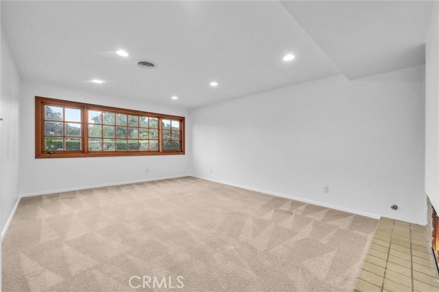 125 Lilac Lane, Brea CA: https://media.crmls.org/medias/b10275a1-88ff-437c-8e55-e8416e6b1c8e.jpg