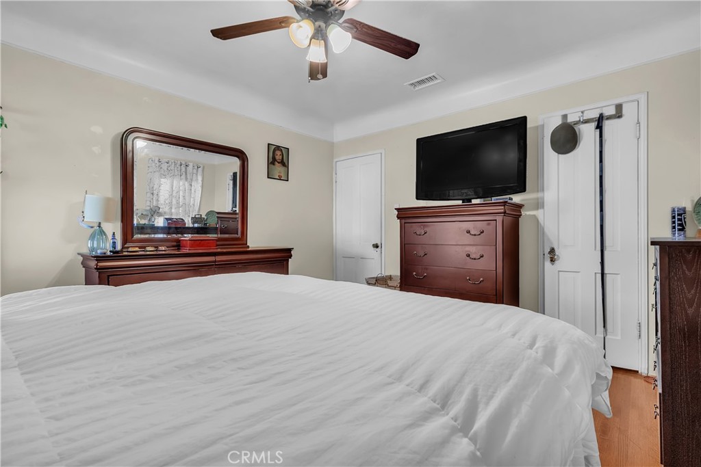 MLS #DW25254509 image #16