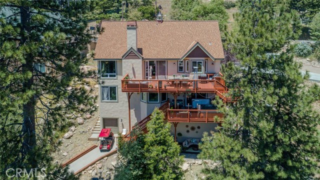 Detail Gallery Image 5 of 42 For 781 Brentwood Dr, Lake Arrowhead,  CA 92352 - 5 Beds | 3/1 Baths