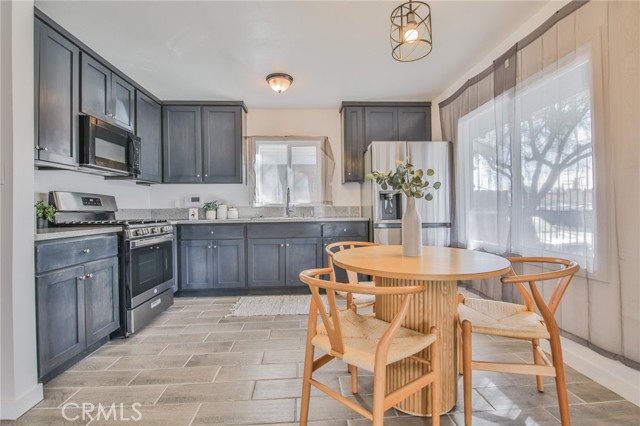Detail Gallery Image 14 of 46 For 1327 Exposition Bld, Los Angeles,  CA 90018 - 2 Beds | 2 Baths