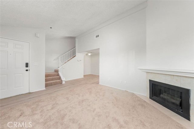 Detail Gallery Image 5 of 21 For 44460 15th St #1,  Lancaster,  CA 93535 - 2 Beds | 2 Baths