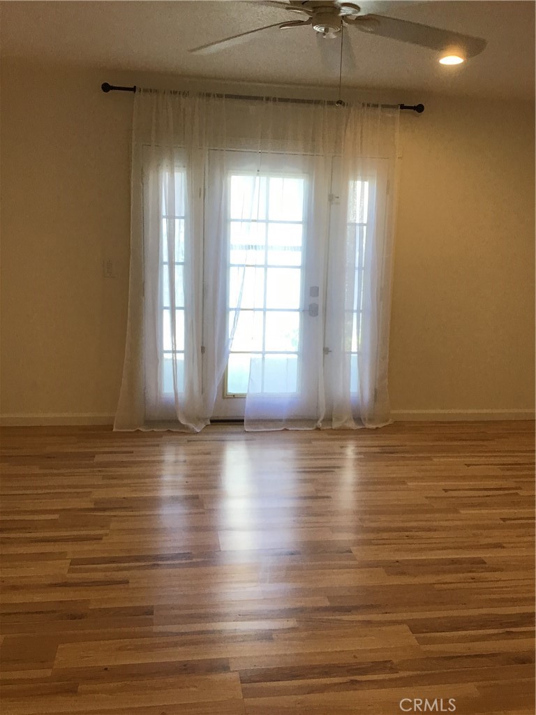 https://media.crmls.org/medias/b103af9d-eb88-44f7-989e-c73379b3b232.jpg?preset=X-Large