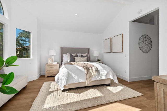 32 Comiso, Irvine CA: https://media.crmls.org/medias/b1049c6b-af39-44a9-aba4-55f943483bd0.jpg