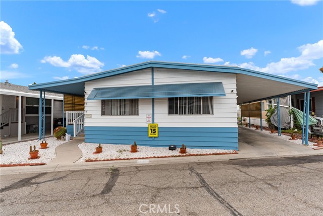 24414 University Avenue, Loma Linda CA: https://media.crmls.org/medias/b104c6e5-542b-4086-a8d2-fadd42ee345e.jpg