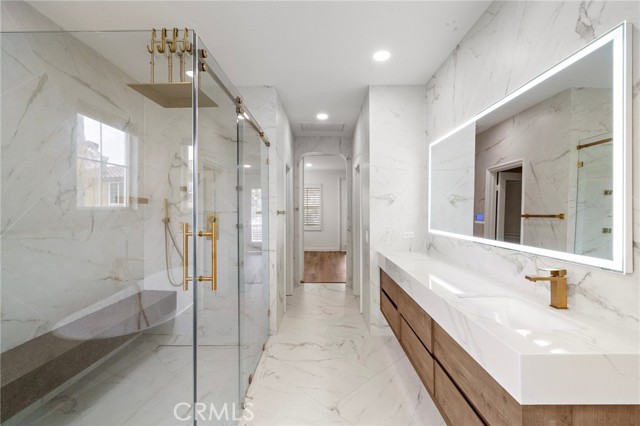 2 Dos Rios, Irvine CA: https://media.crmls.org/medias/b104db7d-0b97-47b3-8553-4aacb966c014.jpg